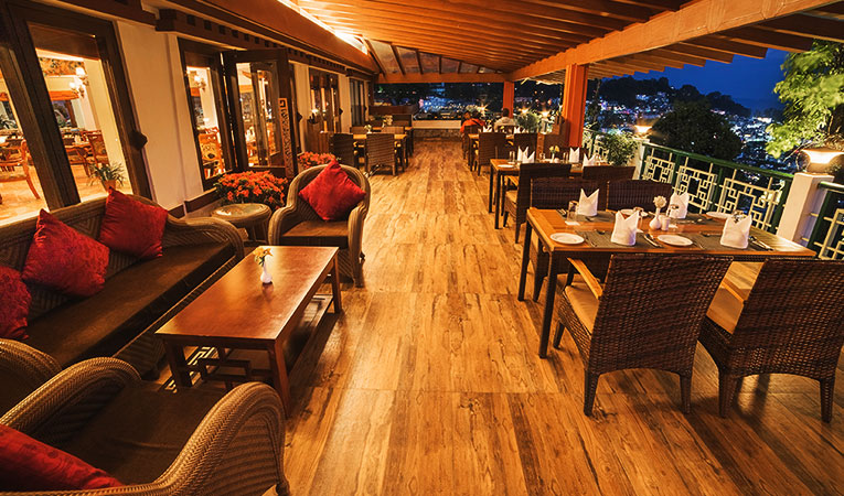 dine and wine open deck