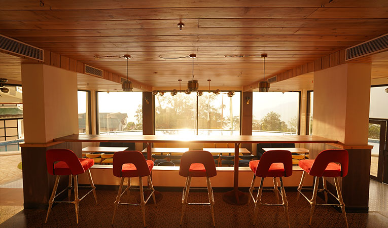 dine and wine pool cafe