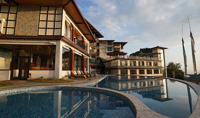 dine and wine open deck